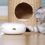 Jouet interactif intelligent pour chat en forme d'ovni