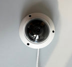 Telecamera di sicurezza Hikvision AcuSense da 4 MP con rilevamento di persone e veicoli